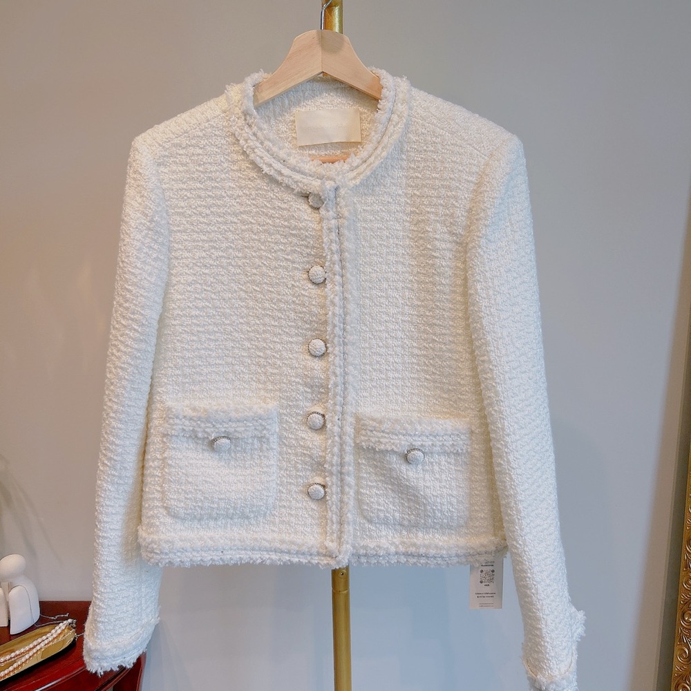 Chic White Tweed Jacket